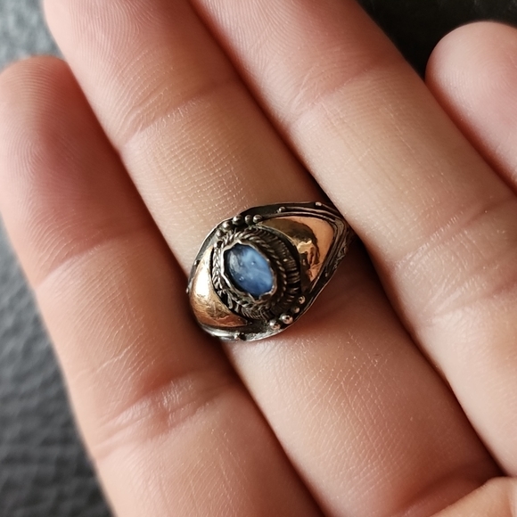 VTG sterling silver ring- size 8 - Picture 3 of 11